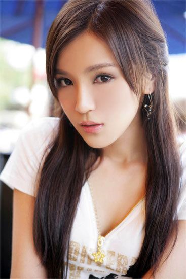 chinese girls wallpapers. posted in asian girls